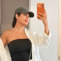 Caro****